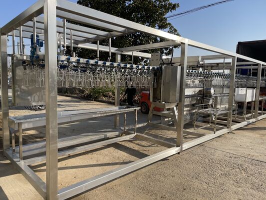Système d'abattage de petits poulets économe en main-d'œuvre Halal Moins d'ouvriers nécessaires avec un costume de certification CE pour les petits abattoirs